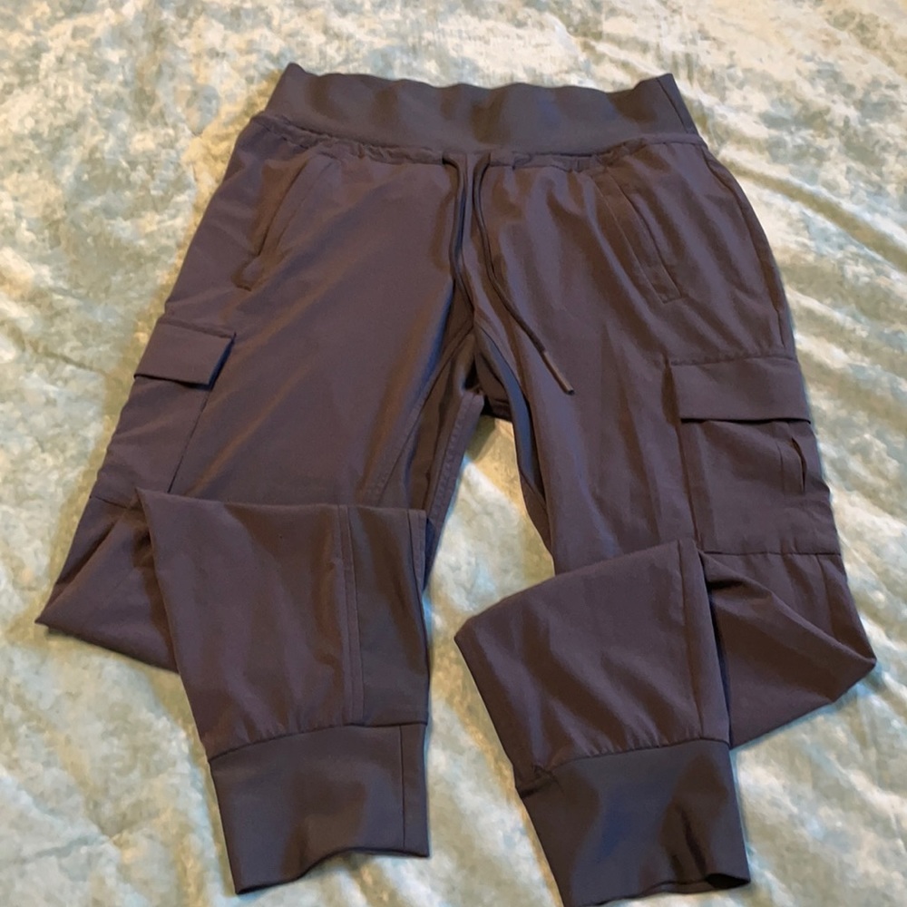 Athleta cargo joggers